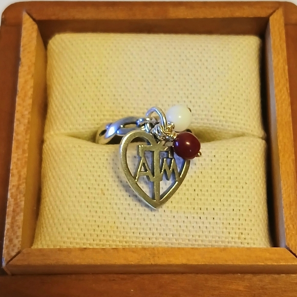 James Avery Retired Texas A&M Twisted Dangle Ring, size 7 - Picture 2 of 10